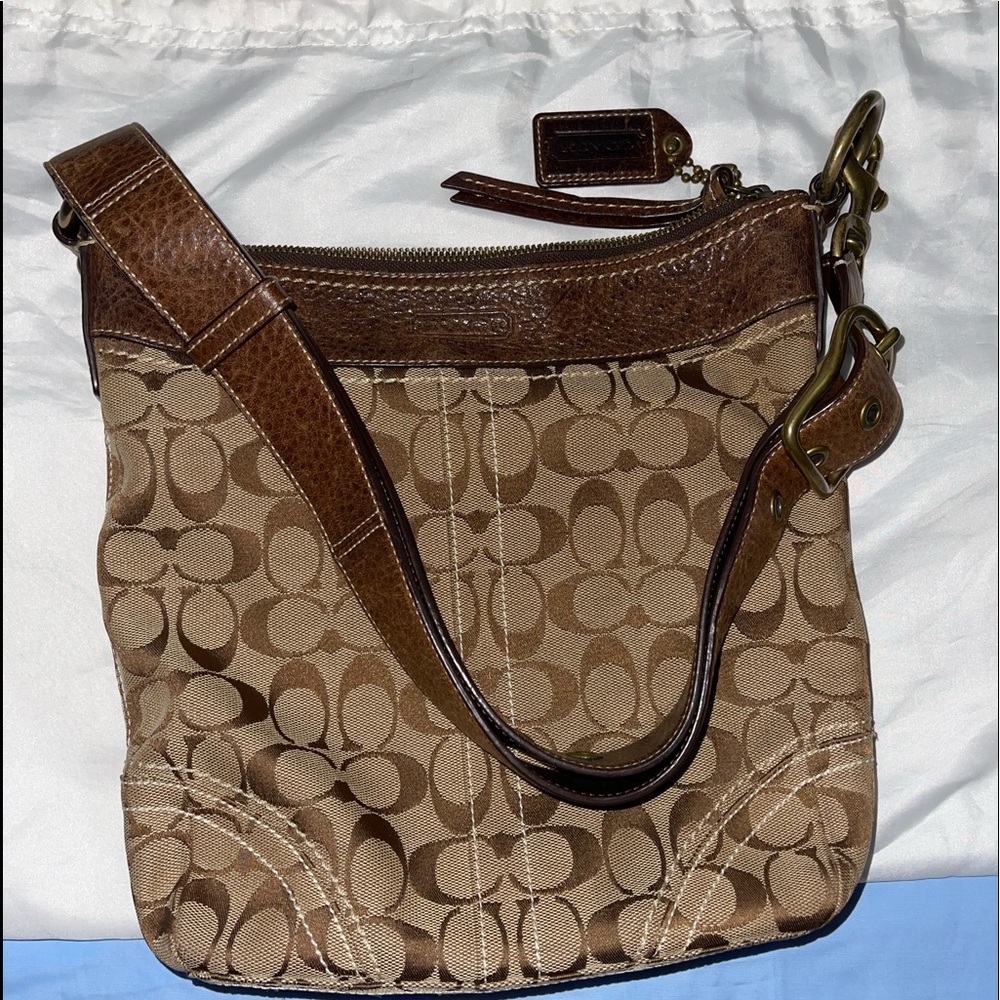 Coach shoulder bag